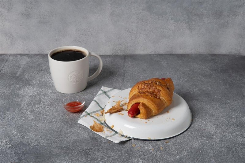 Beef Sausage & Cheese Croissant — Starbucks Indonesia