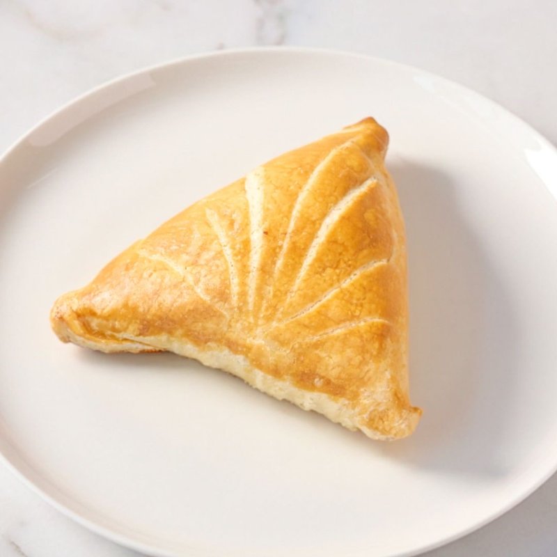 XL Chicken Char Siew Puff — Starbucks Singapore