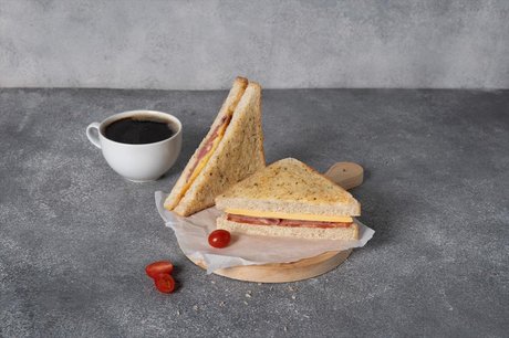 Grilled Smoked Beef and Cheese Decker